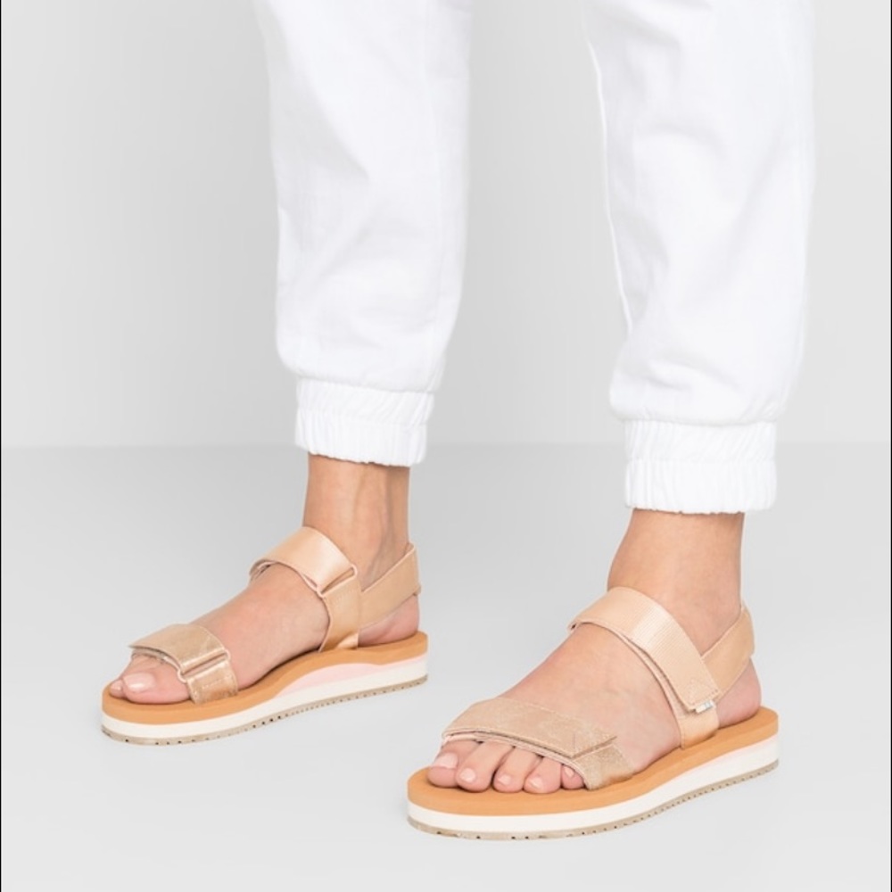 Toms Ray Woman’s Sandal Champagne Shimmer